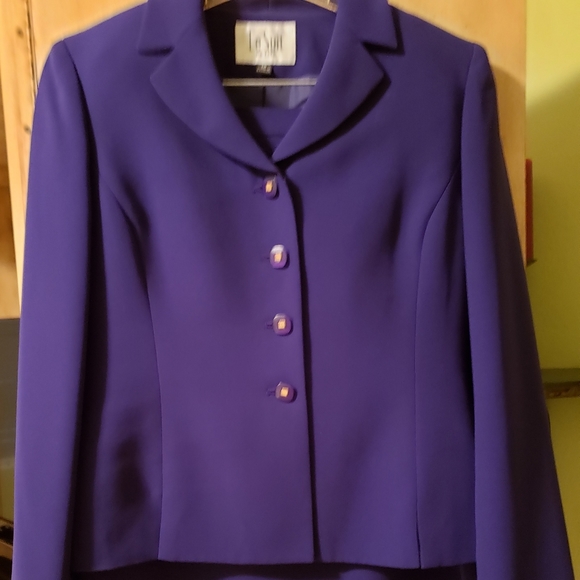 Le Suit Jackets & Blazers - Le Suit Petite purple color